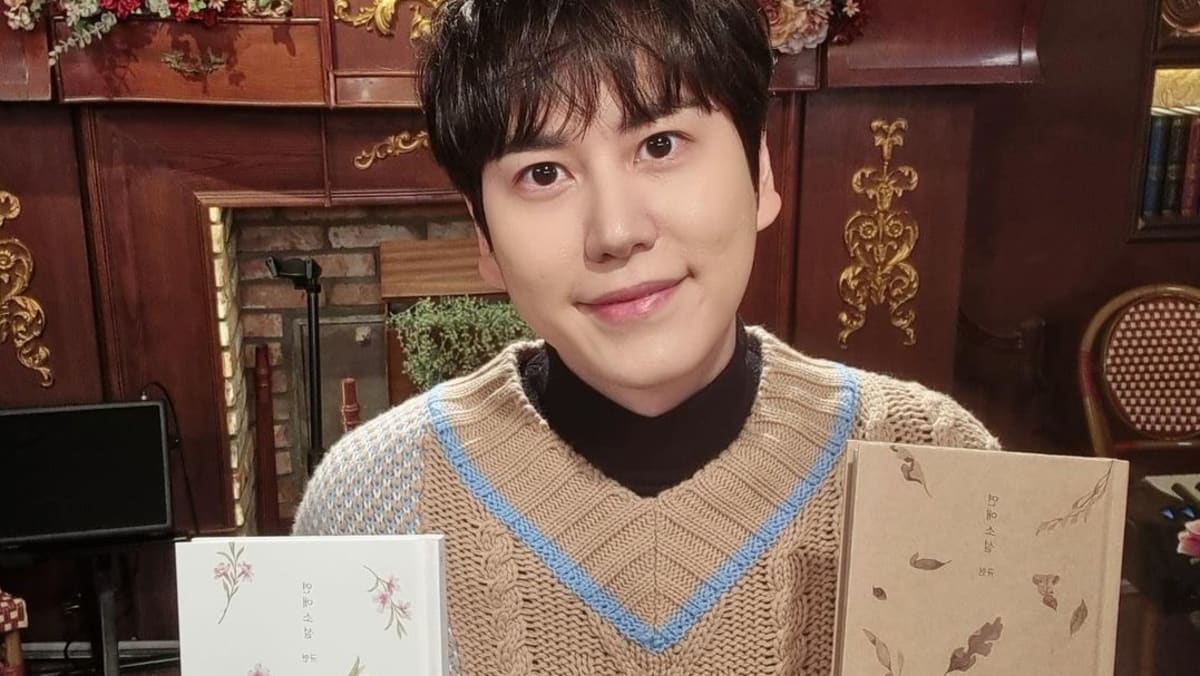 Super Junior member Kyuhyun injured in knife attack at Seoul theatre