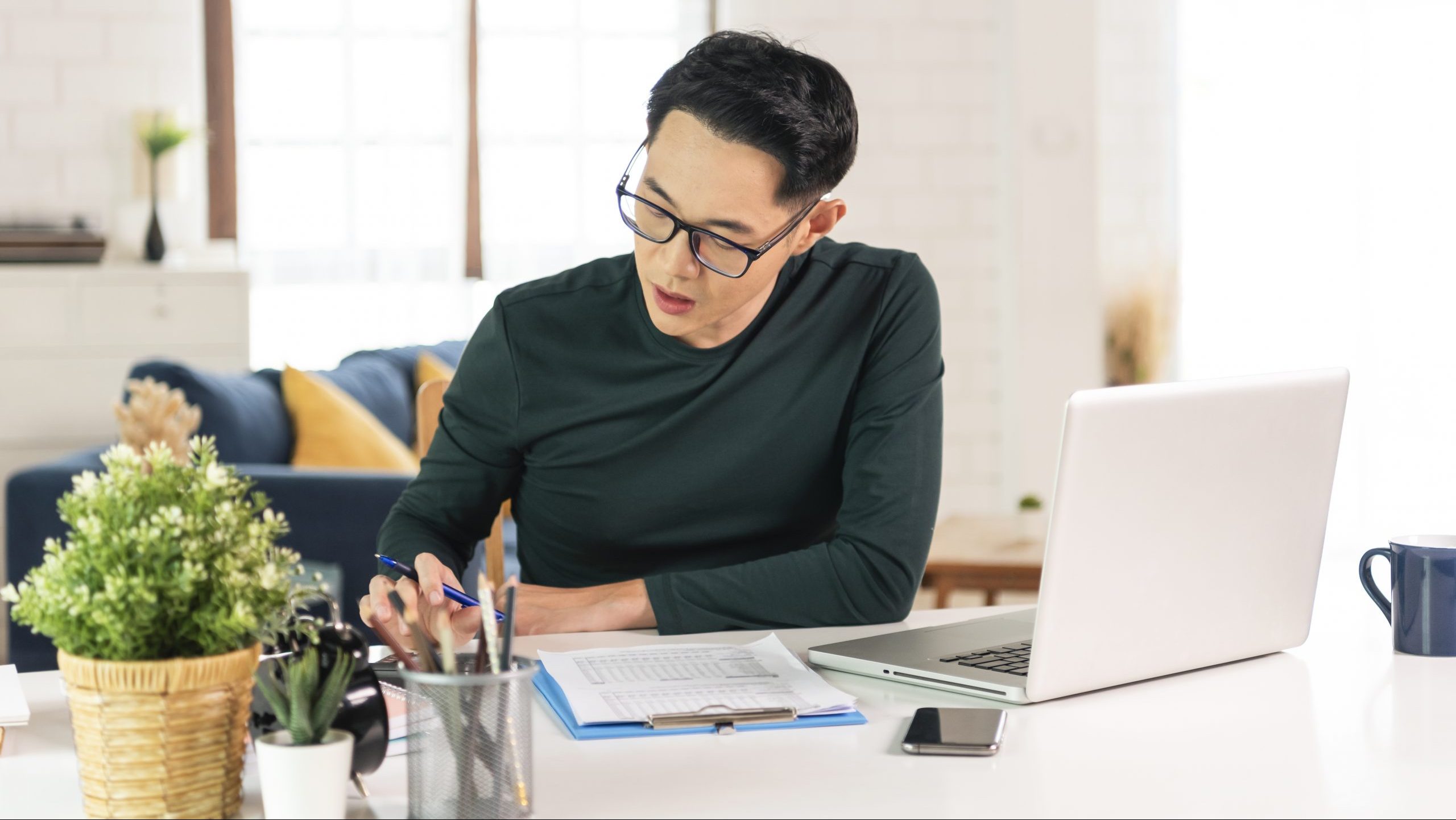 Man says having a university degree made his life worse