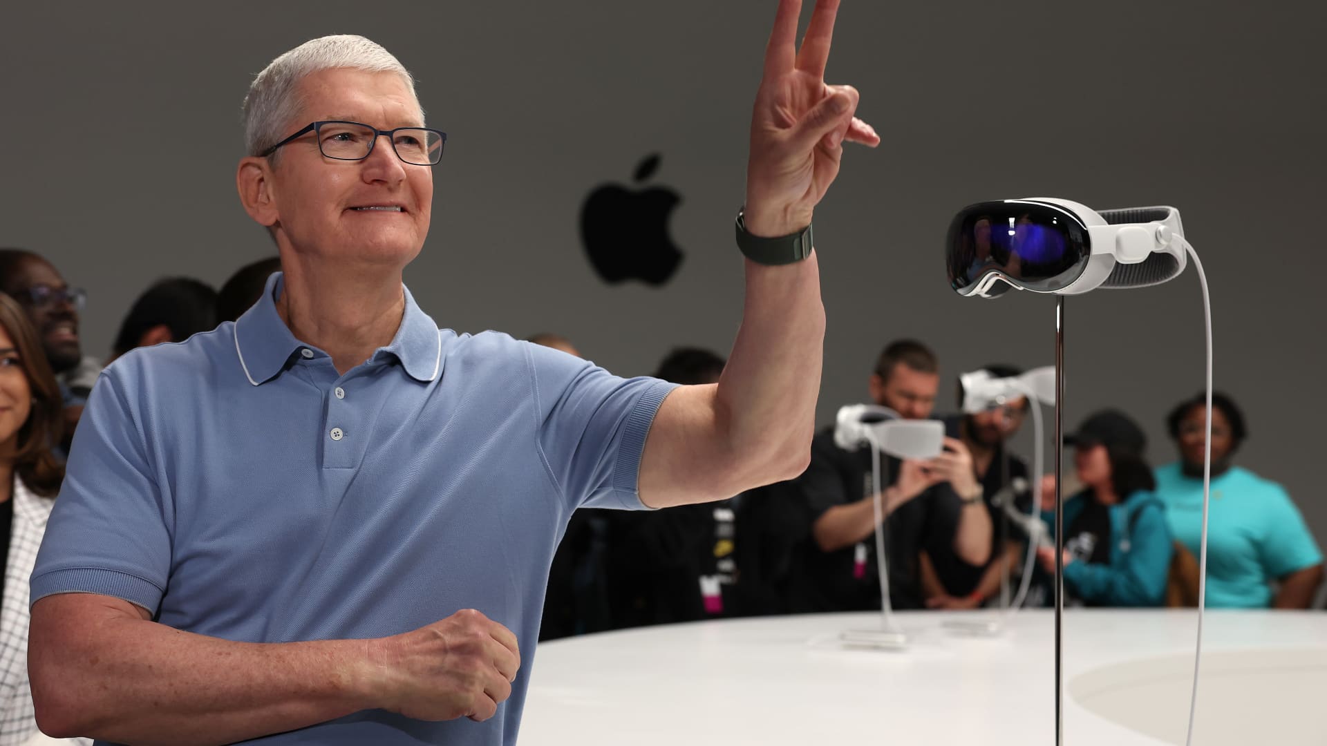 Apple underperformed mega-cap peers in 2023 due to revenue slide