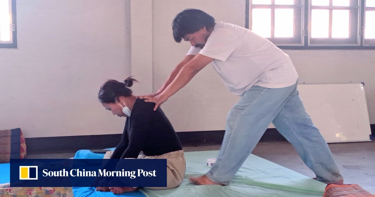 How cheap but excellent US Thai massages at a no-frills temple in Chiang Mai attract locals and tourists alike