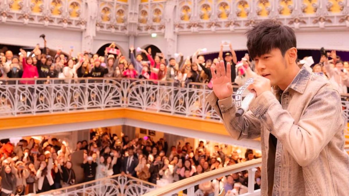 Jay Chou Fans Fill Up 7 Floors Of Paris Department Store Just To Catch A Glimpse Of Him