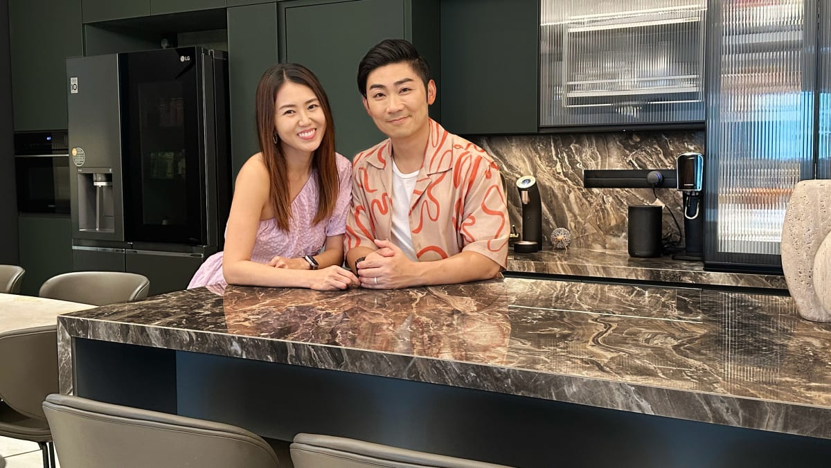 Alfred Sim & Tay Kewei Bought This 3K Executive Flat To Give Their Son A Better Chance Of Getting Into Her Primary School