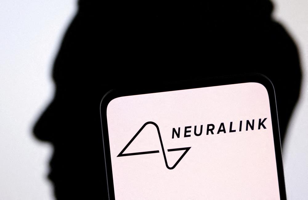 Musk’s Neuralink shows first brain chip patient playing online chess – Software