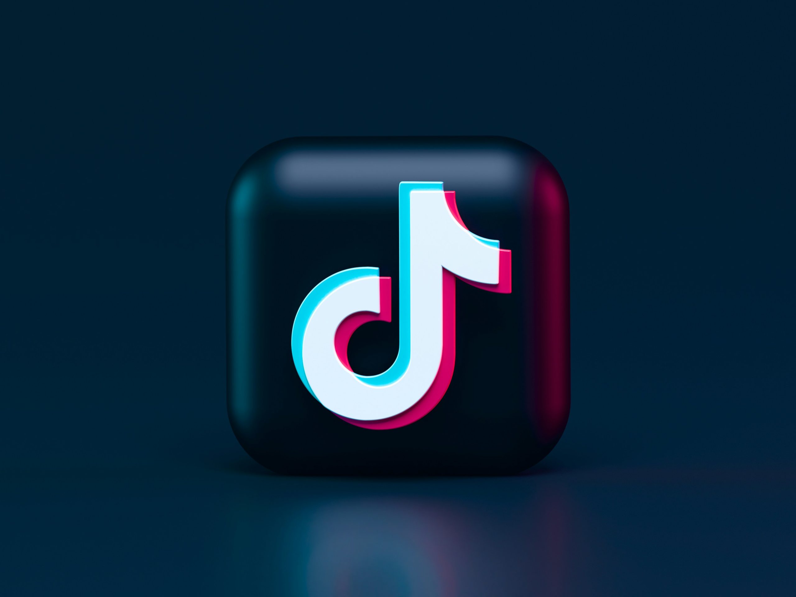 7 Personal Finance Lessons That We Can Learn From Viral TikTok Trends