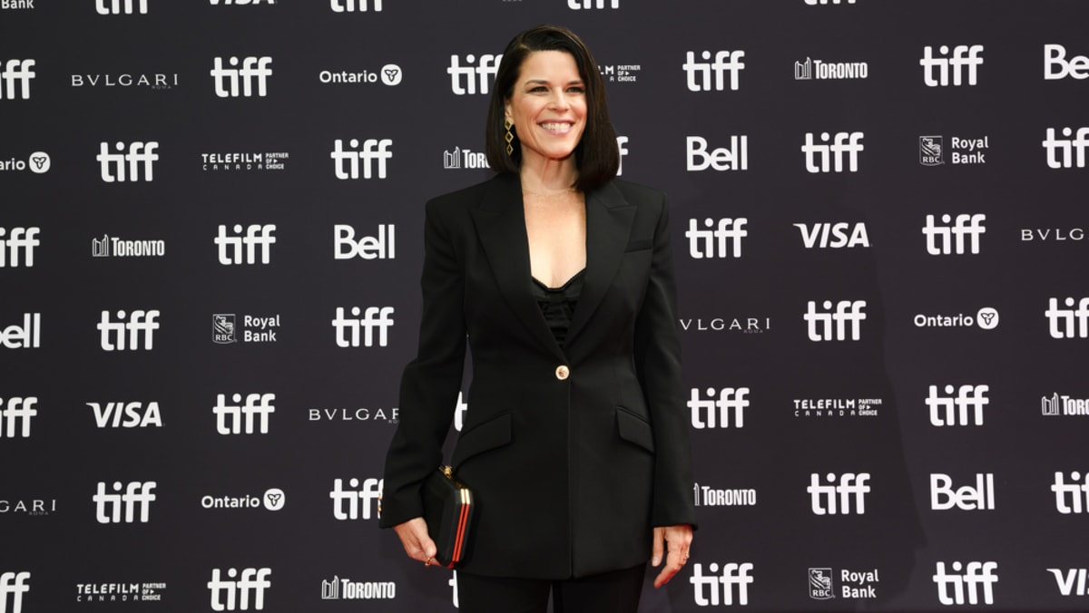 Actress Neve Campbell announces return to Scream franchise