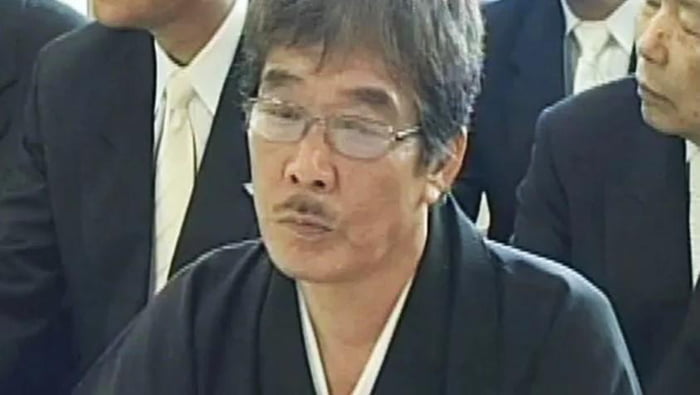 In 2001, a Yakuza mob boss named Tadamasa Goto gave a 0,000 donation to UCLA. In exchange, they gave him a liver transplant, allowing him to jump the queue. That same year, 186 people in the Los Angeles area died while waiting for a liver transplant. The FBI was also involved.