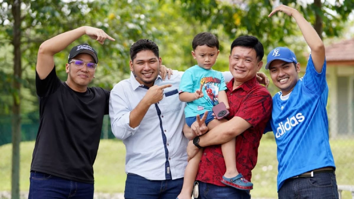 M’sian Chinese Man Adopted 3 Malay Boys 16 Years Ago & Raised Them Like His Own