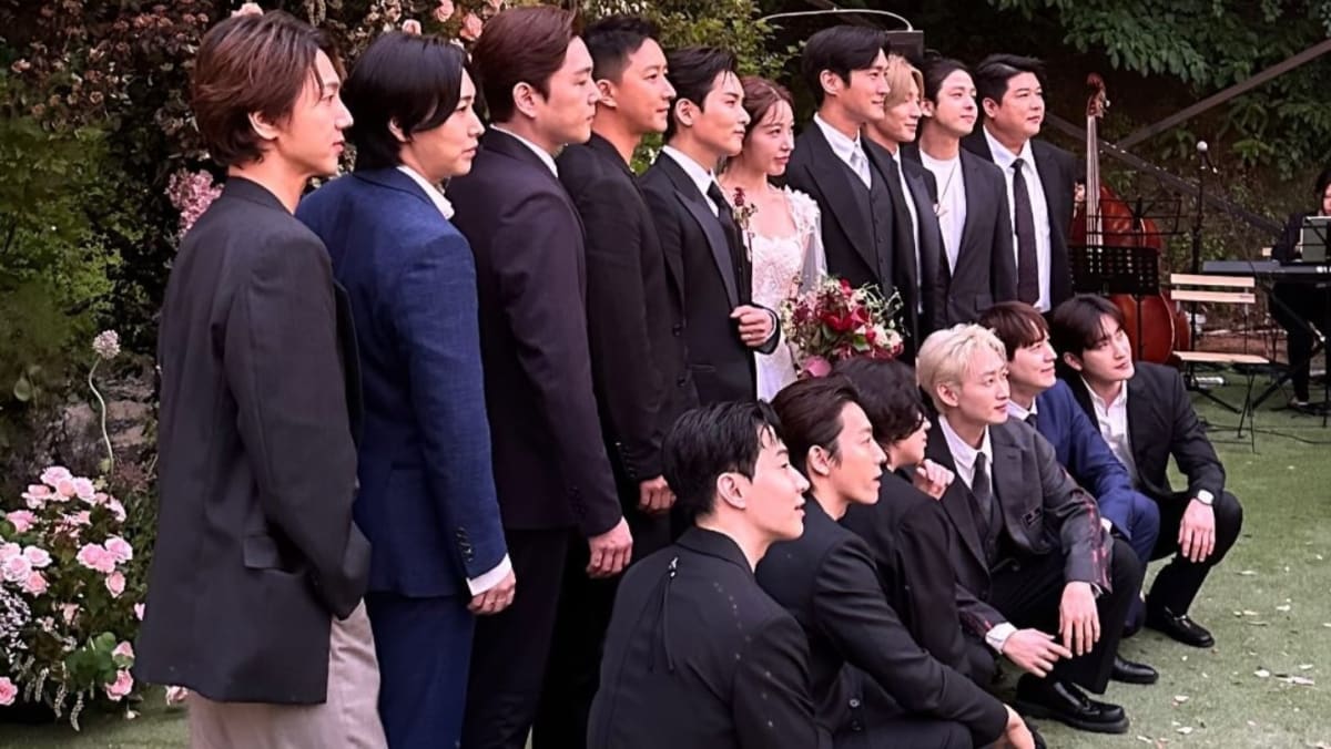 Super Junior members past and present reunite at Ryeowook’s wedding