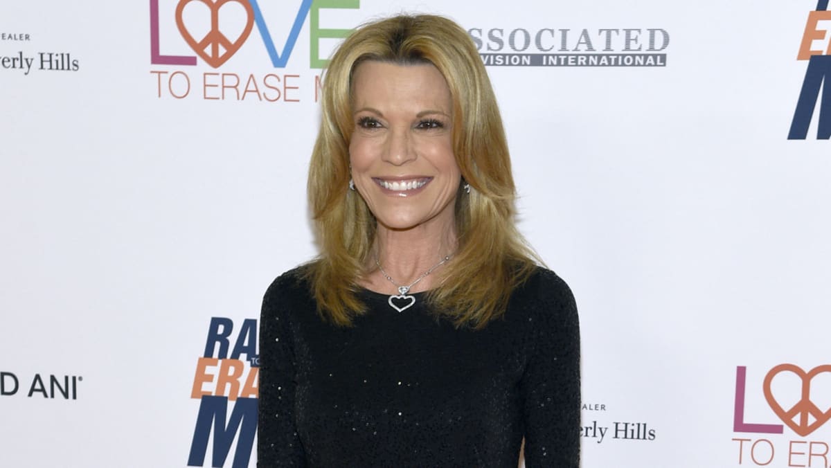 Wheel Of Fortune: Vanna White bids an emotional goodbye to Pat Sajak