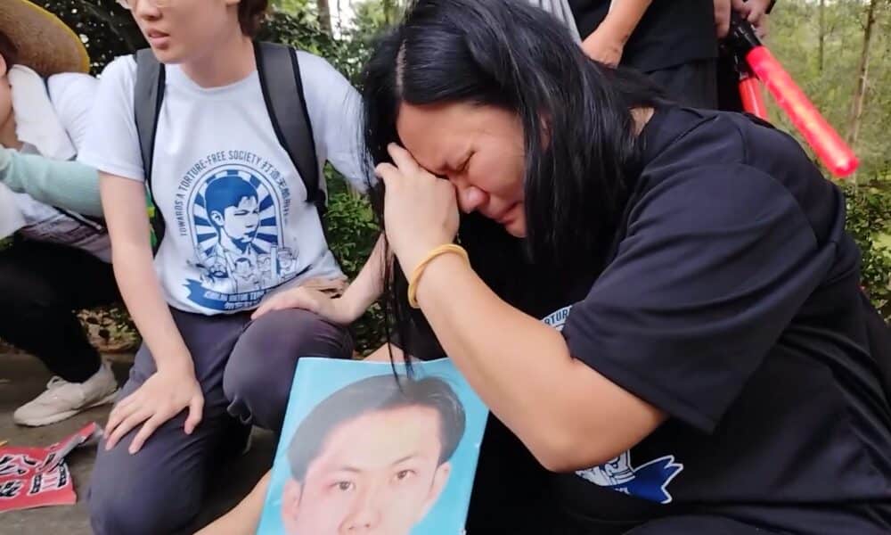 M’sia activists blocked from entering Parliament in push for justice for Teoh Beng Hock