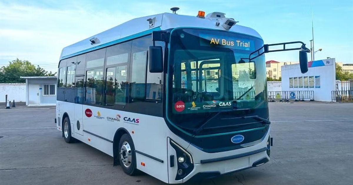 A Self-Driving Bus Will Be Used as a Trial to Transport Workers in Changi Airport Soon