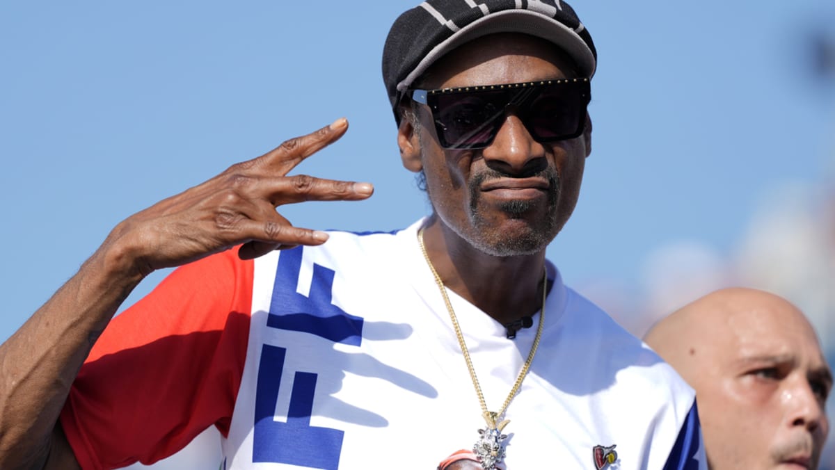 Snoop Dogg cheers US athletes at Paris Olympics