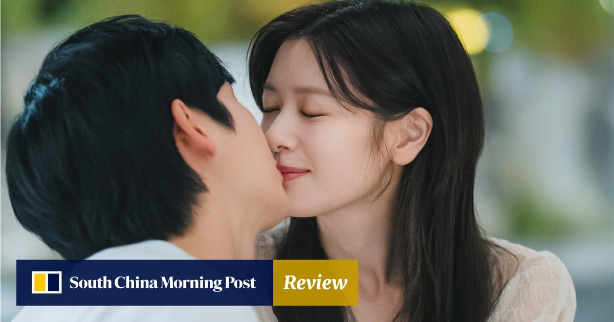 Netflix K-drama Love Next Door review: Jung Hae-in, Jung So-min cook up a nothing burger