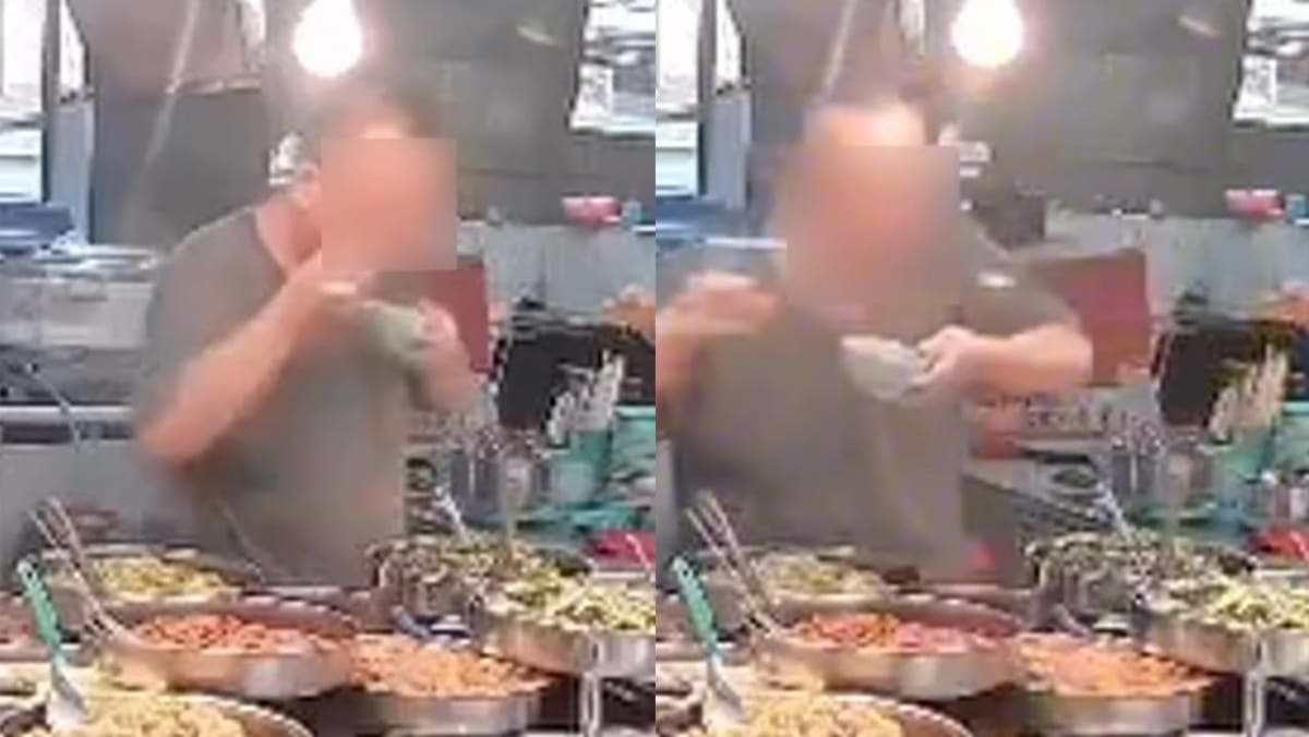 JB Caifan Stall Owner Caught Tasting Dishes… With The Same Spoon