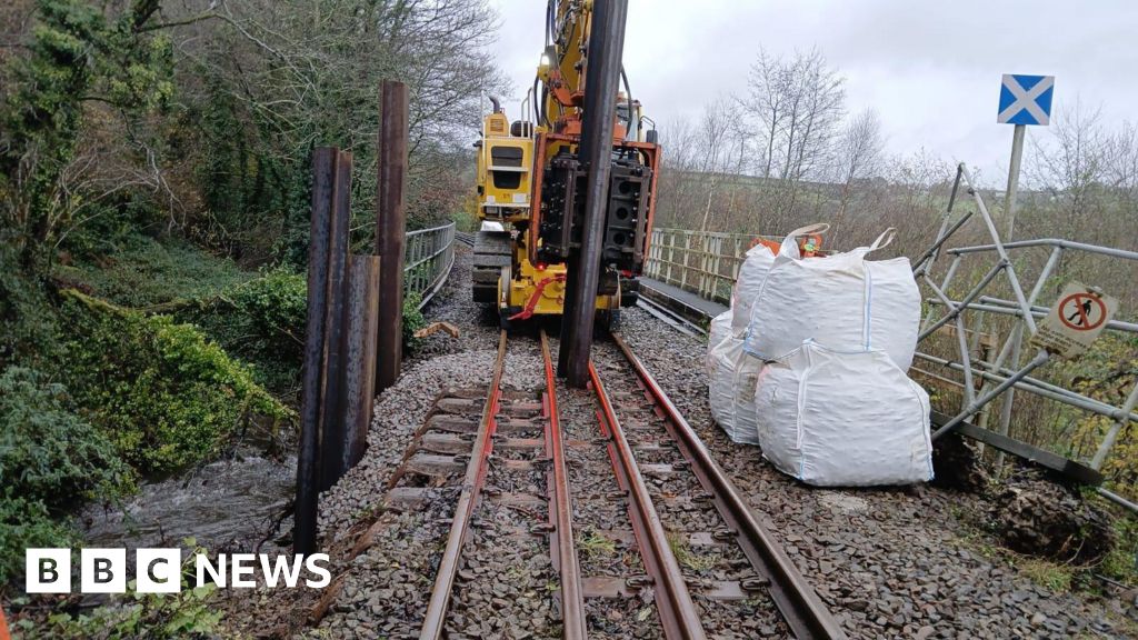 Newquay rail line reopens after emergency repairs