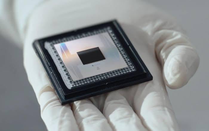 Google\u2019s Willow Quantum Chip: With 105 qubits and real-time error correction, Willow solved a task in 5 minutes that would take classical supercomputers billions of years, marking a breakthrough in scalable quantum computing.