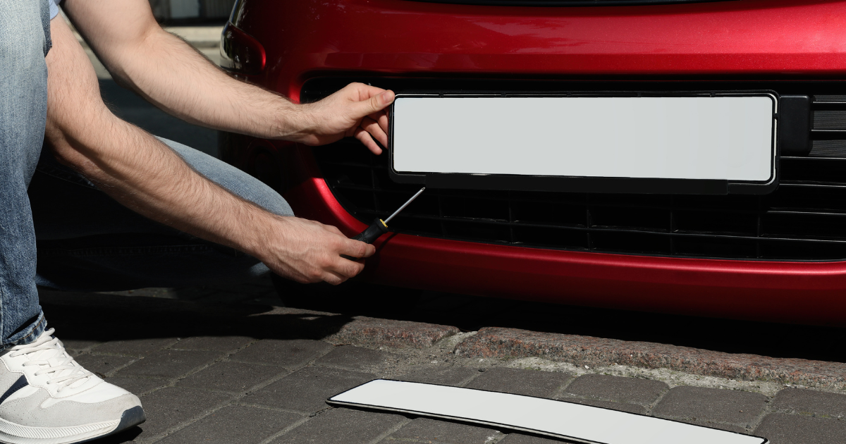 Man Replaces M’sia-Registered Car With a S’pore Plate & Drives It Without a Driving Licence