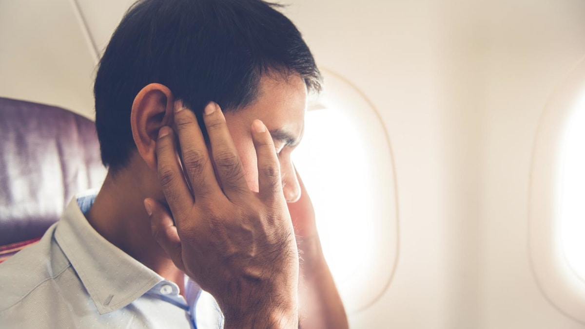 Why do my ears hurt on planes? Here’s why ‘airplane ear’ happens and how to prevent it