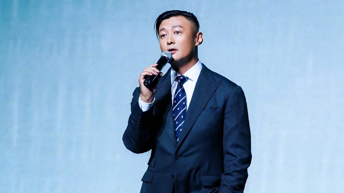 Shawn Yue Criticised For Looking Like A “Middle-Aged Uncle” In Stage Comeback