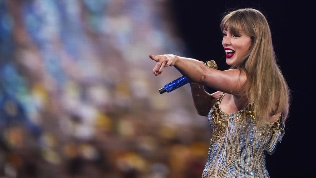 Taylor Swift’s Eras Tour ends by shattering own record, grossing an estimated US.2 billion, Pollstar says