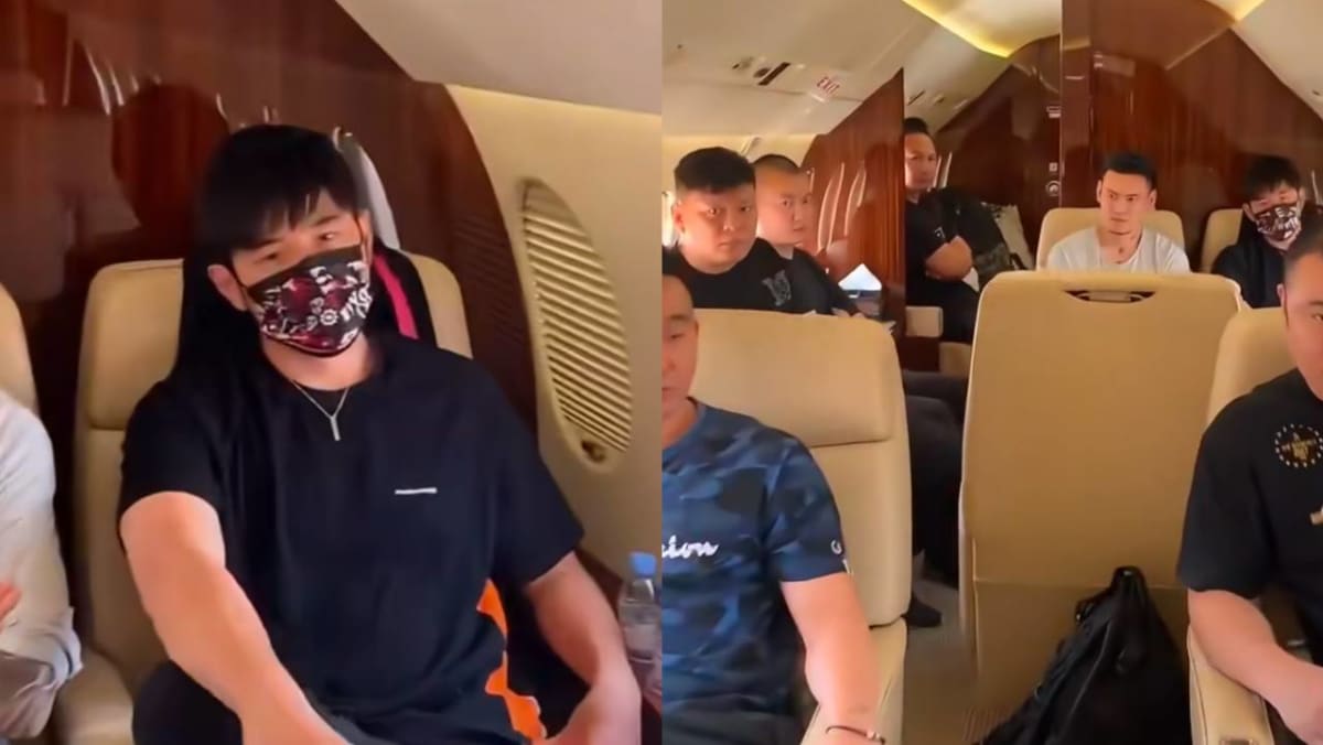 Jay Chou Sitting Next To Intimidating Bodyguards On Private Jet Has Fans Joking He’s Being “Kidnapped To Myanmar”